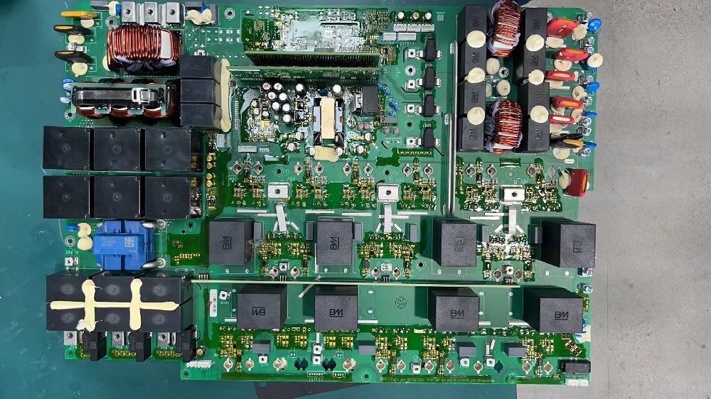 儲能設備主控板